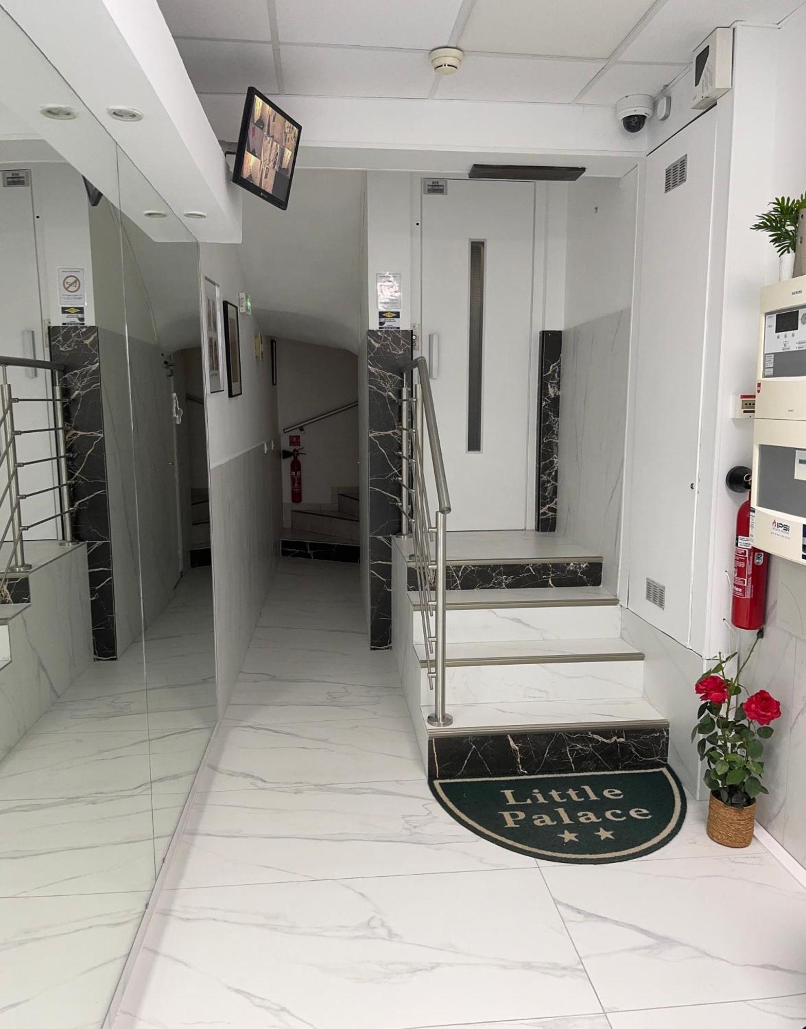 Hotel Little Palace